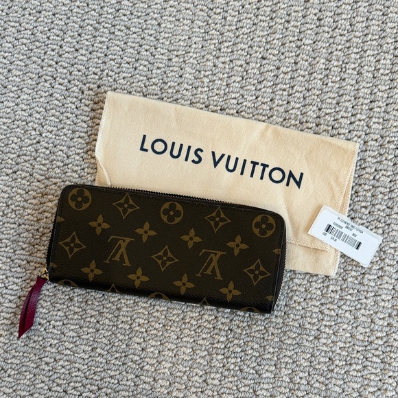 Louis Vuitton Handbags - Louis Vuitton Clemence Fuchsia wallet
